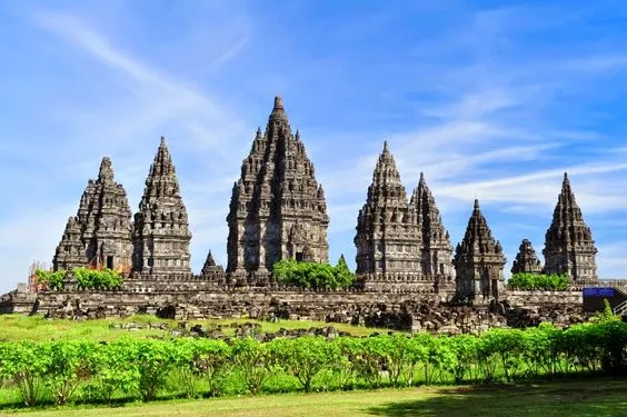 Candi Prambanan di Yogyakarta (Foto: candi1001.blogspot.com)