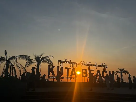 Pantai Sunset Kuta di Bali