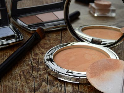 Make Up
