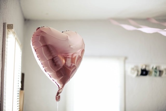 Kamu Bisa Hias Kamar Dengan Balon
