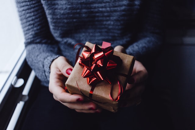 Kirimkan Hadiah Saat Orang Sakit
