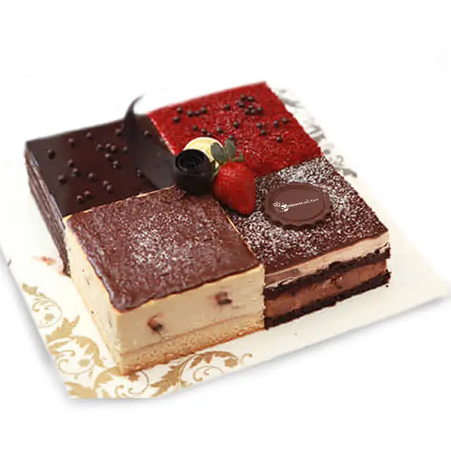 Kue coklat untuk kado melahirkan