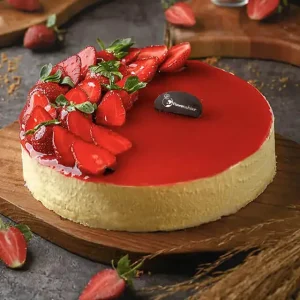10 Rekomendasi Kue Romantis untuk Rayakan Anniversary - premium strawberry cheesecake