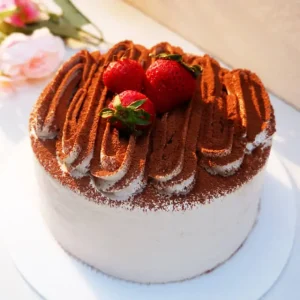 10 Rekomendasi Kue Romantis untuk Rayakan Anniversary - tiramisu millecrepes