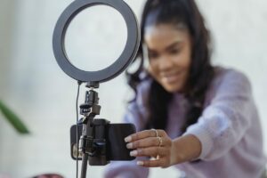 Buat video untuk surprise ulang tahun online