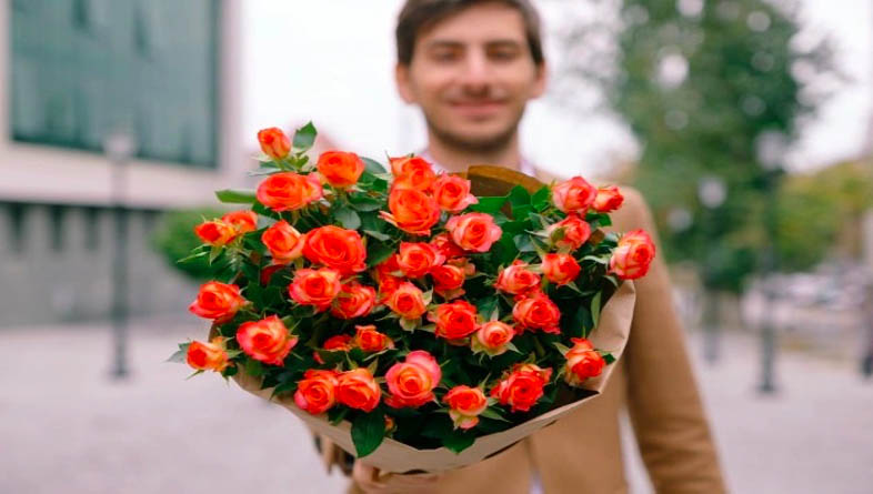 10 Personalized Gifts Ideas for Him That More Memorable - flower bouquet