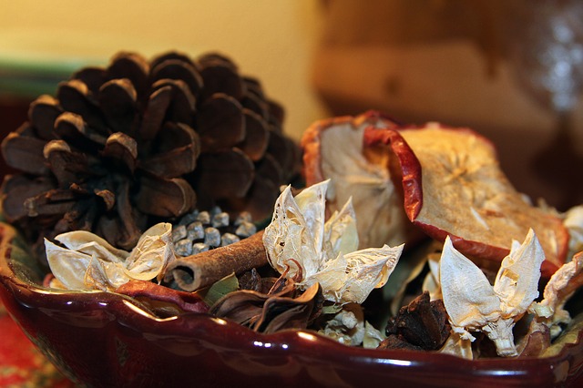 Make Your Home Fresh with Potpourri