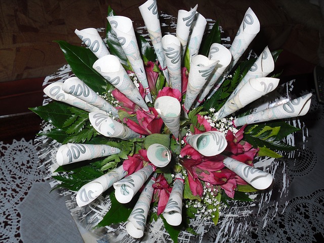 How to Make Money Bouquet