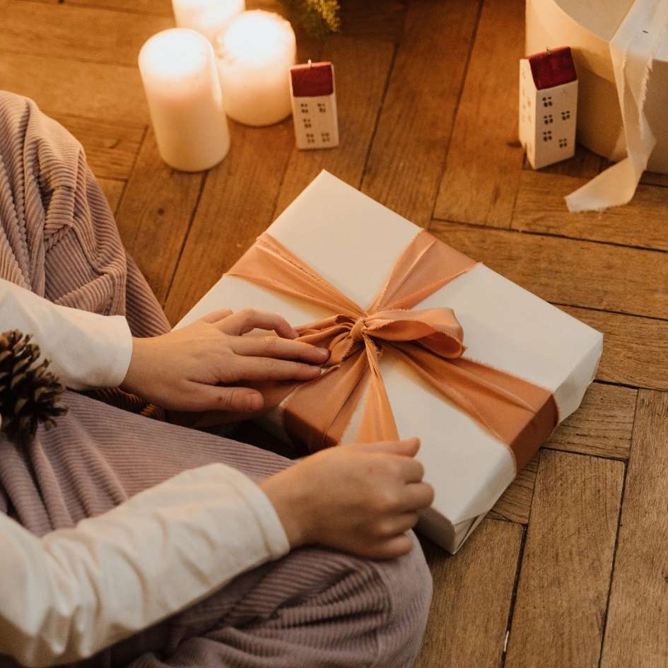 Personalised Gifts Singapore to Make Their Day More Memorable