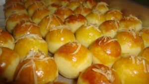 Pineapple tart is Popular Chinese New Year Sweets in Singapore