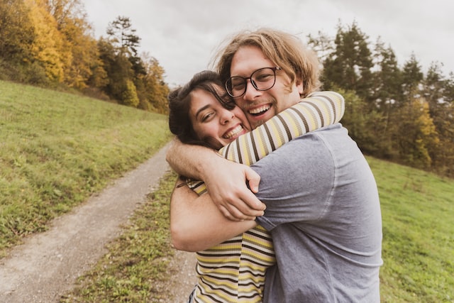 hug